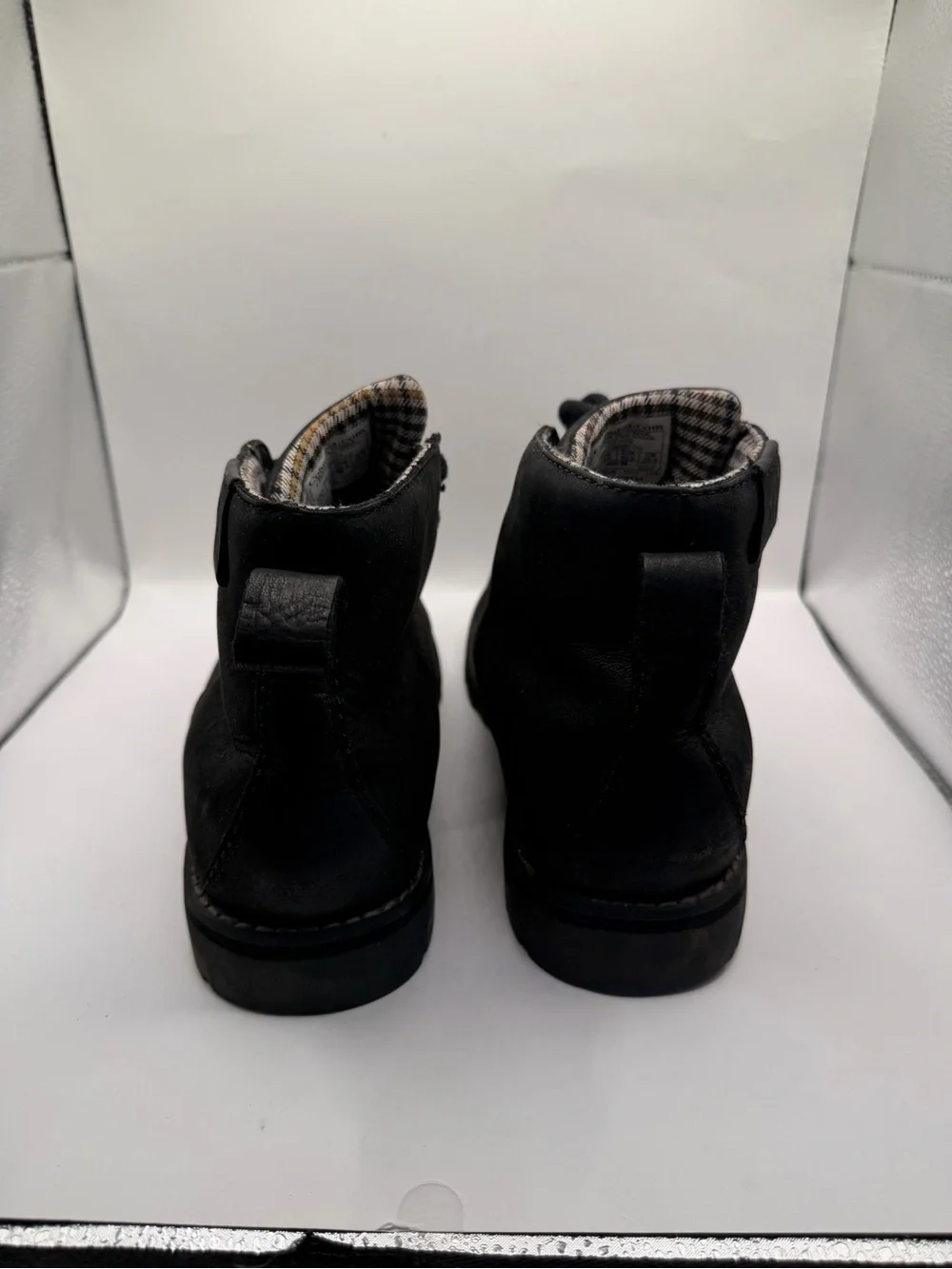 Columbia Men’s Black Leather Chukka Ankle Boots Size 7.5
